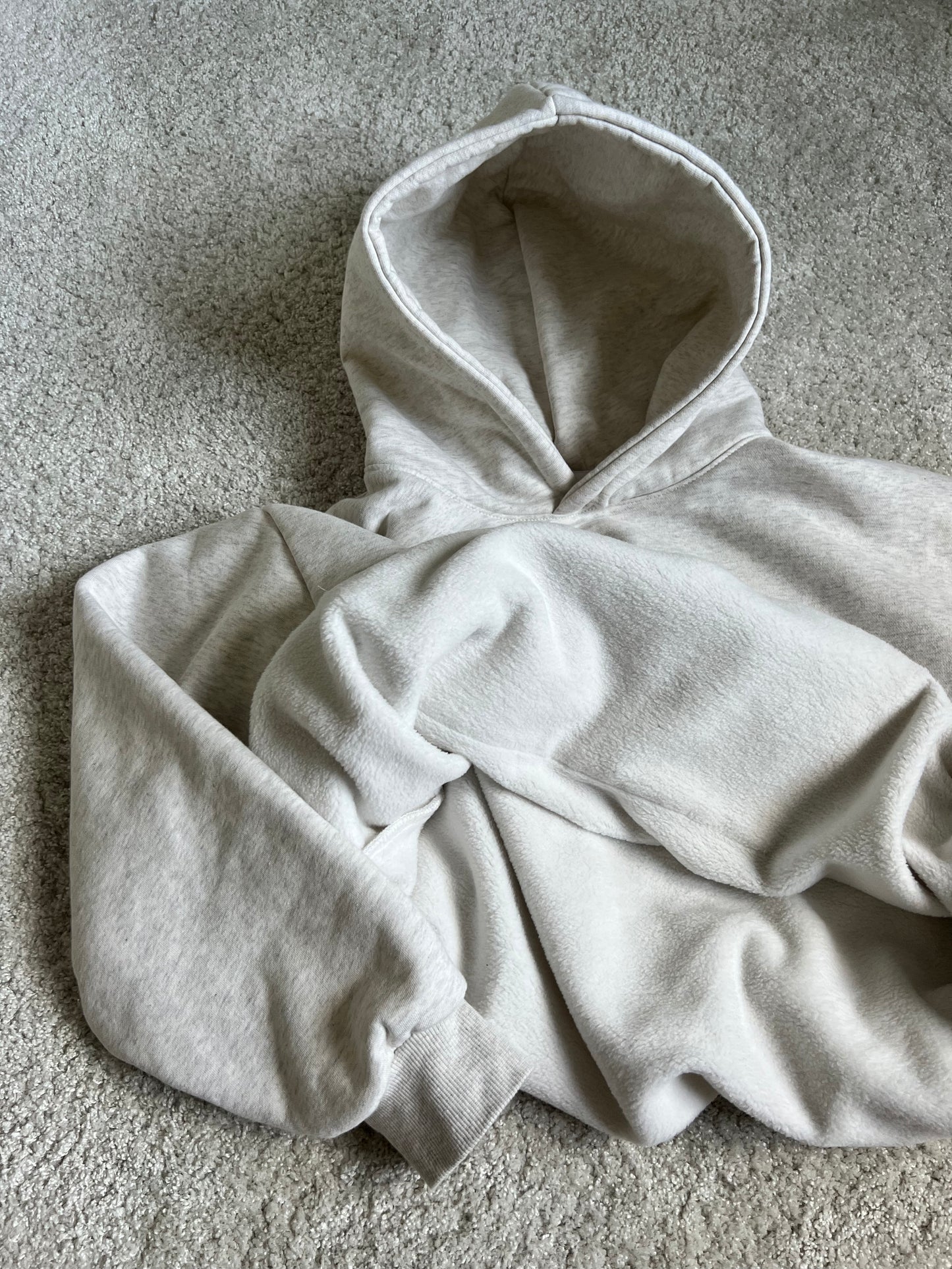 Signature Hoodie in Pearl Grey